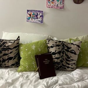 Silver and Lime Green and Black Tiger Print Patterned Throw Pillow sets